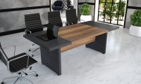 Pratik kullanımlı katlanabilir toplantı masası.